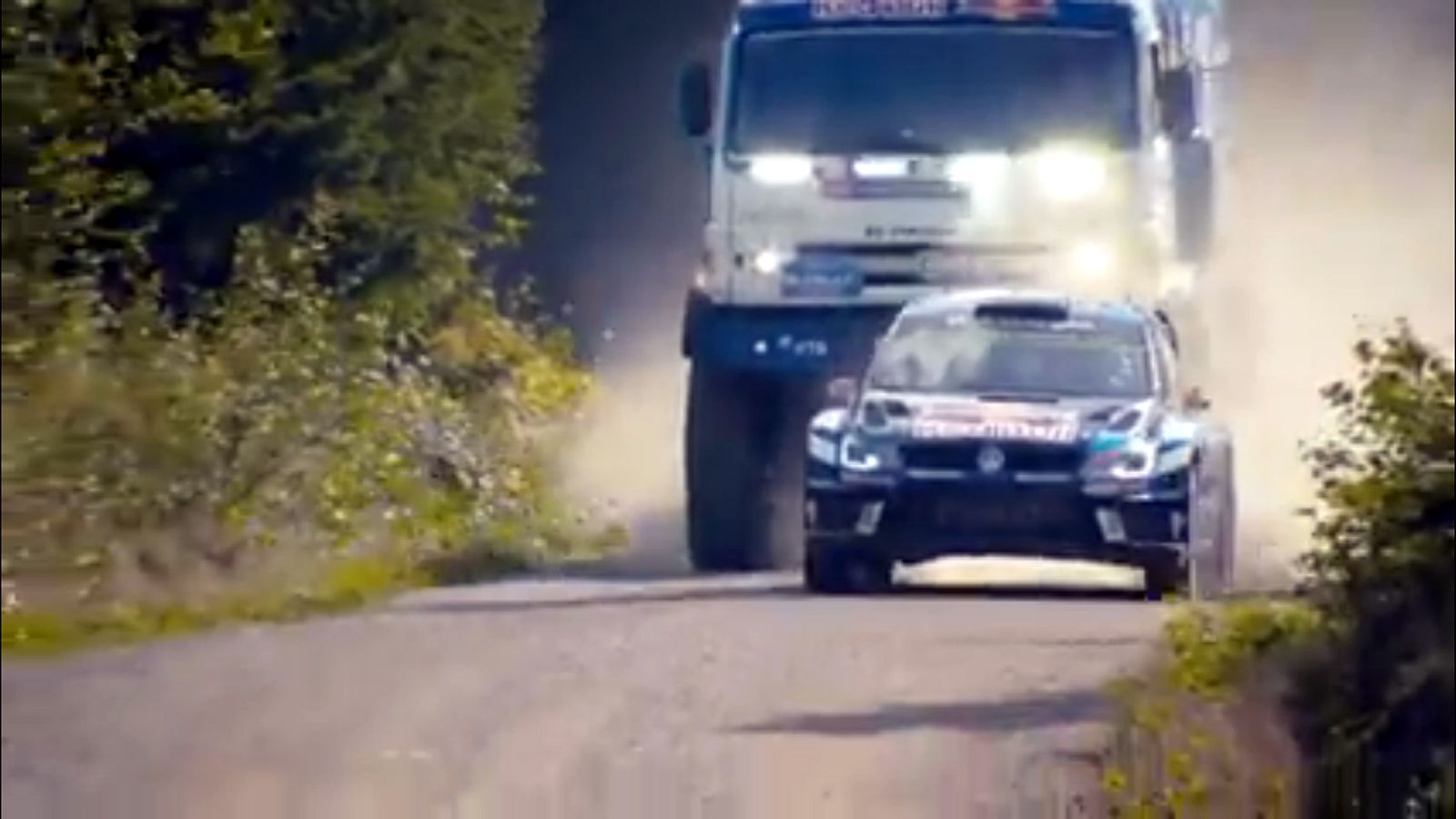 Ο «γίγαντας» και ο «νάνος»