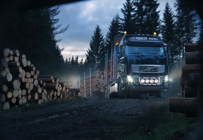 Volvo FH16 για φορτία έως 295 τόνων!