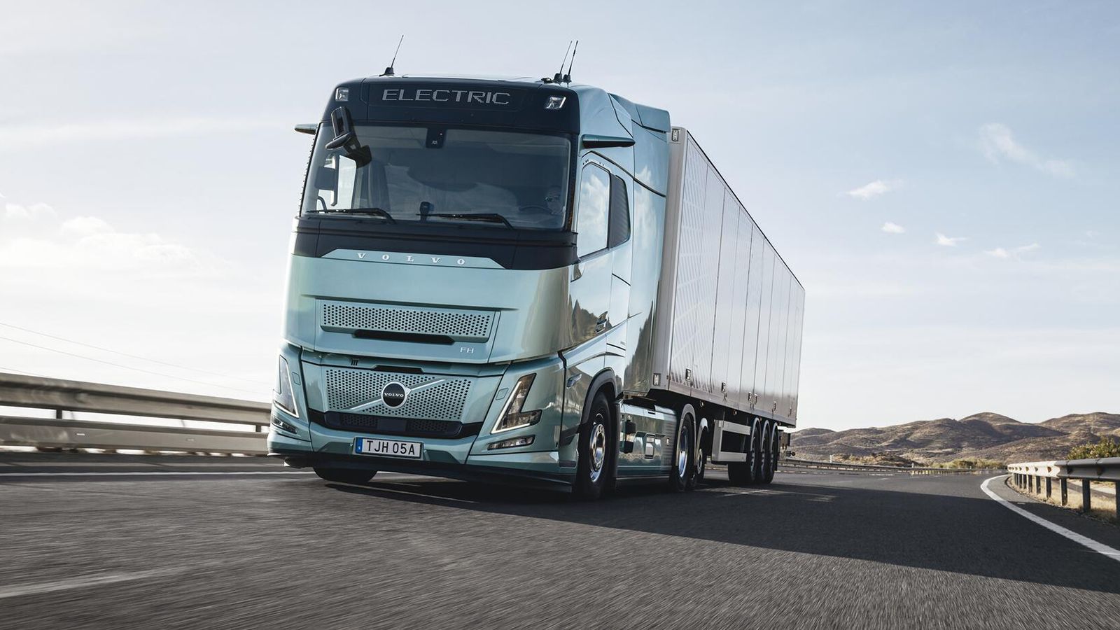 Volvo FH Aero Electric Extended Range: κίνηση, εμπρός όψη
