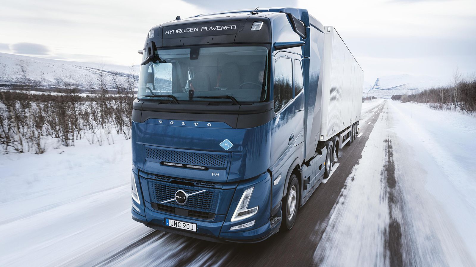 Πρωτότυπο Volvo FH Aero με υδρογόνο, λεπτομέρεια θαλάμου και σήμανσης H2