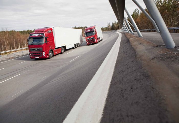 Η πρόσφατη μελέτη των Volvo Trucks και Michelin απέδειξε πως η σωστή επιλογή και συντήρηση των ελαστικών μπορεί να μειώσει την κατανάλωση κατά 15%.