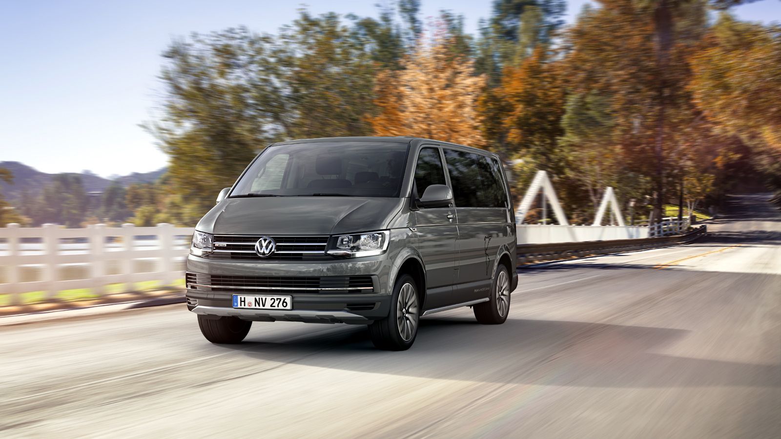 Η VW παρουσίασε τις κορυφαίες επιβατικές εκδόσεις «Multivan Panamericana» του νέου T6 στην 86η Έκθεση της Γενεύης.