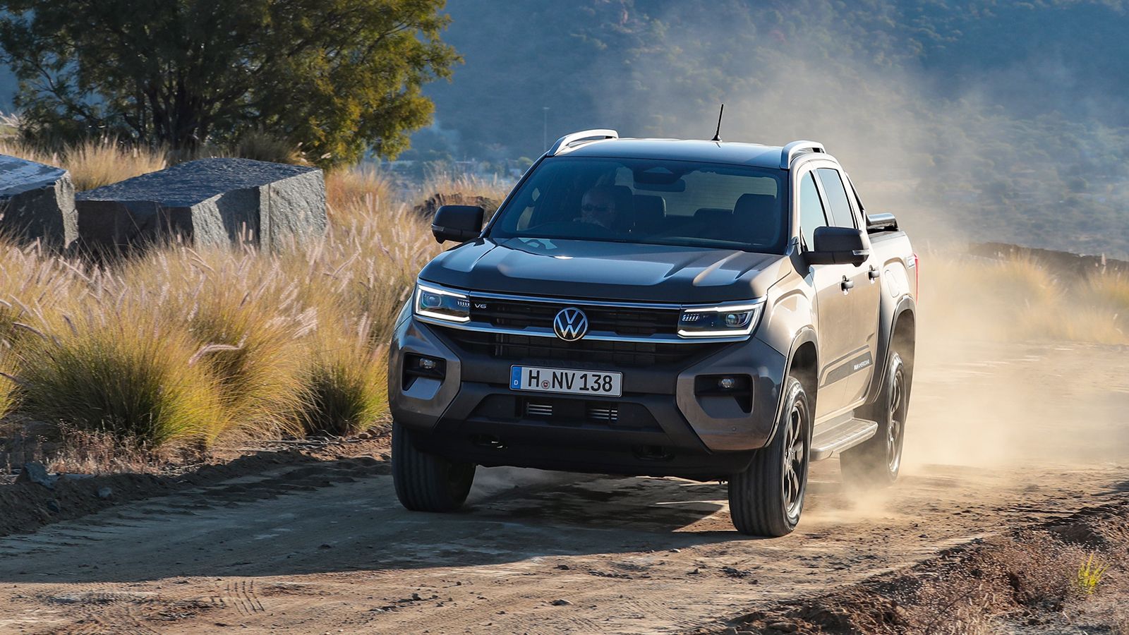 Το μελλοντικό ηλεκτρικό VW Amarok θα πρέπει να έχει μπαταρίες τουλάχιστον 110kWh για να μπορεί να προσφέρει ανταγωνιστική αυτονομία και δυνατότητα έλξ