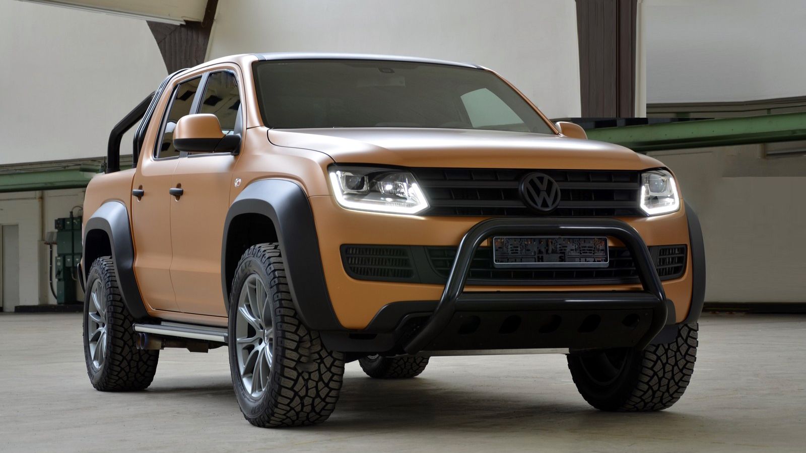 Το πρωτότυπο VW Amarok Passion Dessert Edition είναι ένα θηριώδες Pick-Up με κινητήρα 410 ίππων και κόστος αγοράς περίπου 200.000 ευρώ!