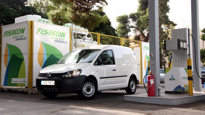 Το VW Caddy Van EcoFuel προσφέρει μειωμένη κατανάλωση έως και κατά 30% σε σχέση με τις συμβατικές εκδόσεις με πετρελαιοκινητήρα.