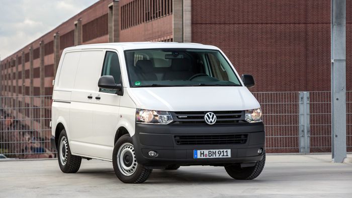 Το VW Transporter θα προσφέρεται πλέον και σε εκδόσεις BlueMotion με κινητήρα ισχύος 140 ίππων.