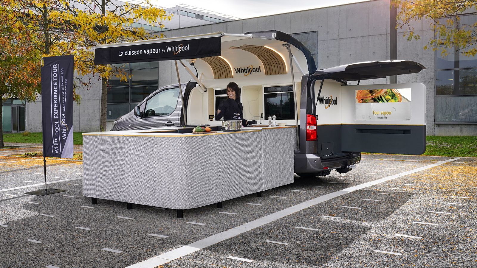 Οι Peugeot και Whirlpool μεταμορφώνουν το Expert σε ένα μπιστρό επί τροχών.