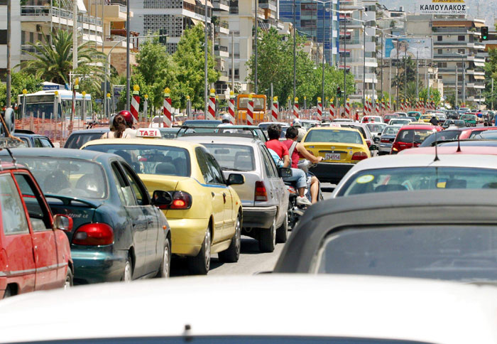 Το μεγάλο μποτιλιάρισμα του Πειραιά