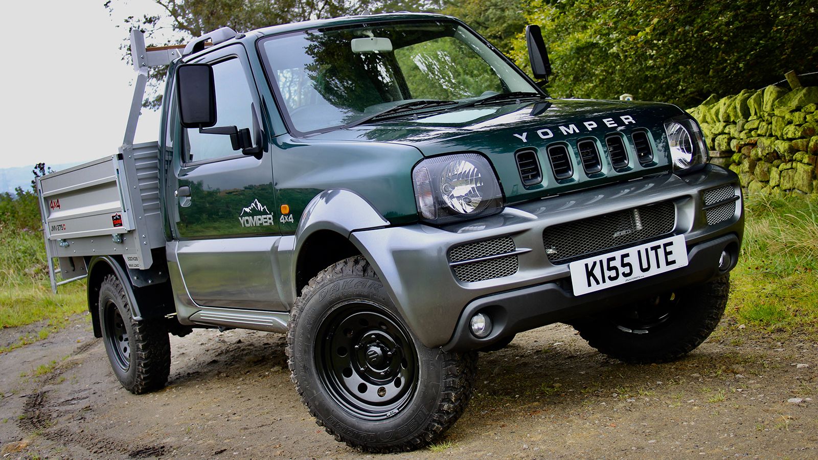Το προηγούμενο Suzuki Jimny μεταμορφώνεται sth M. Βρετανία στο Yomper, ένα ικανό εκτός δρόμου Pick-Up.