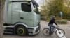 Νέα συστήματα υποβοήθησης από τη Mercedes-Benz Trucks! 