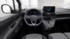 Το Opel Combo διακρίνεται για τον πλούσιο εξοπλισμό άνεσης και ασφάλειας καθώς και τους πολλαπλούς αποθηκευτικούς χώρους εντός της καμπίνας. 
