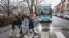 Από τον Ιούνιο του 2025 η υπηρεσία Volvo Safety Zones είναι διαθέσιμη σε όλα τα ηλεκτρικά φορτηγά της εταιρείας, π.χ. στα απορριμματοφόρα. 