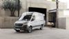 Το Mercedes-Benz Sprinter προσφέρεται στην παρούσα φάση ως ετοιμοπαράδοτο και με σημαντικό όφελος για τους υποψήφιους ιδιοκτήτες του, σε πολλαπλές εκδόσεις αμαξώματος. 