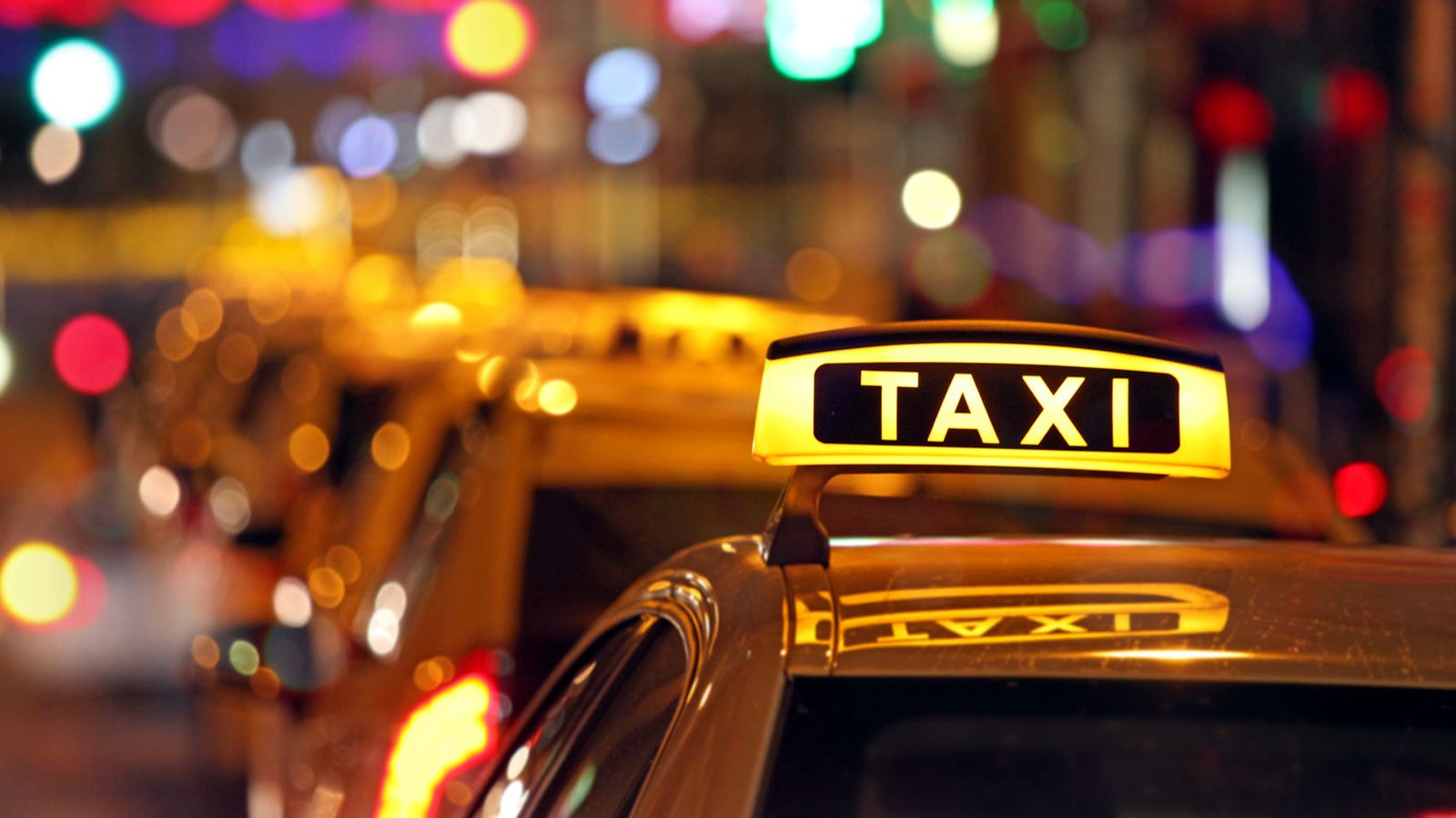 Παράταση ισχύος των ειδικών αδειών Taxi