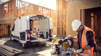 Τα Μεγάλα Vans μπορούν να αξιοποιηθούν ιδανικά σε πολλαπλές επαγγελματικές δραστηριότητες όπως ο κατασκευαστικός κλάδος. 