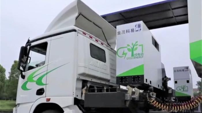 Ανταλλαγή μπαταριών: Είναι το μέλλον της ηλεκτροκίνησης στα φορτηγά;