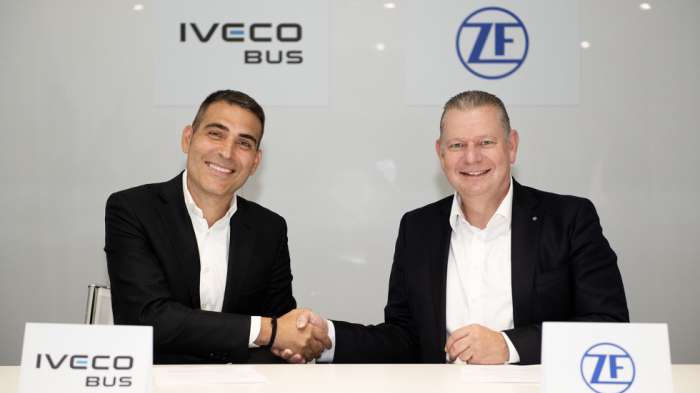 Η ZF... κινεί τα νήματα στον εξηλεκτρισμό των Ford Trucks & Iveco Bus 