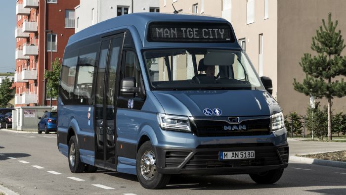 H mini-bus γκάμα του ΜΑΝ TGE περιλαμβάνει τα μοντέλα City (φωτό), Intercity και Coach.