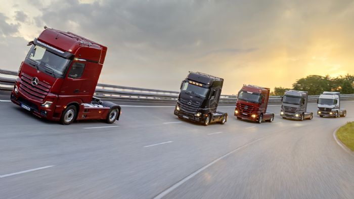 Πάνω από 1,4 εκ. μονάδες του Actros έχουν πουληθεί σε όλο τον κόσμο, ενώ κάθε γενιά του φορτηγού έχει κερδίσει το βραβείο «International Truck of the Year».
