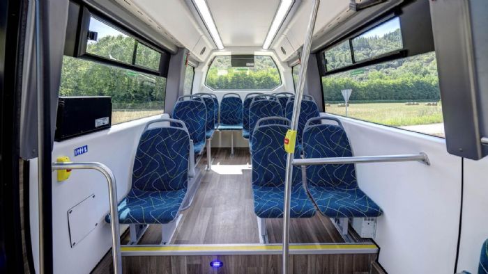 Με συμπαγείς διαστάσεις και υψηλή χωρητικότητα επιβατών, τα mini-bus μπορούν να εξυπηρετήσουν καλύτερα το συγκοινωνιακό έργο των μεγαλουπόλεων.