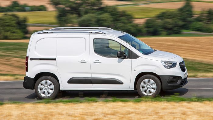 Το Opel Combo-e διακρίνεται για την πολύ καλή οδική του συμπεριφορά κάτω από όλες τις συνθήκες.