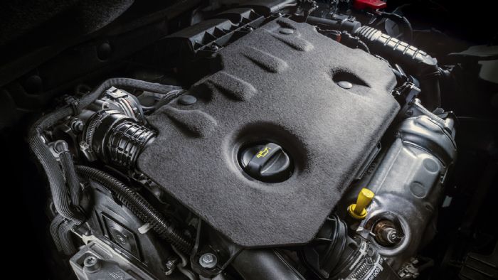 Με 102 ή 130 ίππους ο Turbo Diesel των 1,5 λίτρων, που συνεργάζεται με μηχανικό (5άρι ή 6άρι) και αυτόματο (8άρι) κιβώτιο ταχυτήτων.