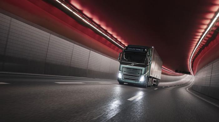 Το Volvo FH Electric είναι το «Φορτηγό της Χρονιάς» για το 2024 