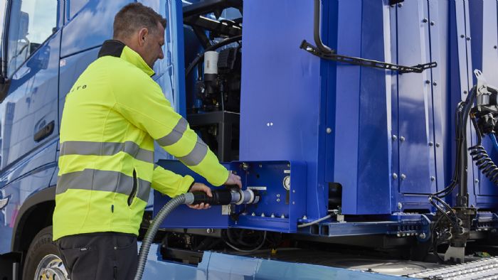 Πρόσθετο πλεονέκτημα των fuel cells φορτηγών της Volvo Trucks θα είναι η δυνατότητα ανεφοδιασμού με υδρογόνο σε μόλις 15 λεπτά!