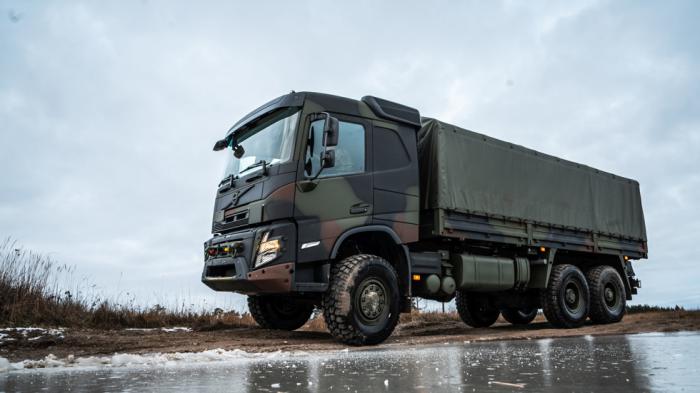Στην Ελλάδα τα στρατιωτικά φορτηγά της Volvo Defense!