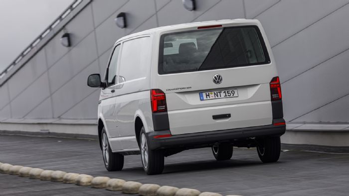 Στην κορυφαία του εκδοχή, το VW Transporter προσφέρεται με πανίσχυρο κινητήρα 204 ίππων, αυτόματο κιβώτιο και σύστημα τετρακίνησης.