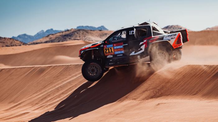 Rally Dakar 2025: Στις Top 2 θέσεις η Toyota, χάρη στο GR Hilux EVO! 