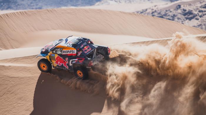 Rally Dakar 2025: Στις Top 2 θέσεις η Toyota, χάρη στο GR Hilux EVO! 