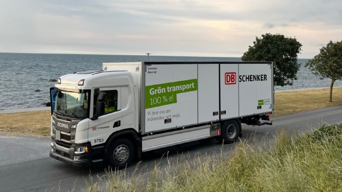 Τέσσερα ηλεκτρικά φορτηγά διανομών Scania P25 και δύο plug-in-hybrid φορτηγά, Scania PHEV, έχει βγάλει στους δρόμους της νήσου Γκότλαντ της Σουηδίας, η ηγέτιδα εταιρεία logistics, DB Schenker.