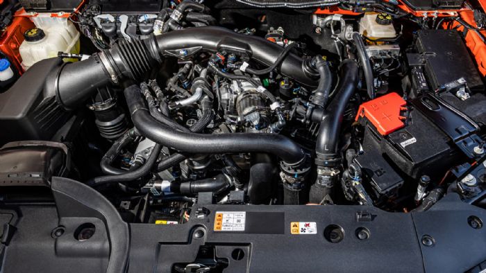 Ο θηριώδης V6 βενζινοκινητήρας EcoBoost των 3,0λτ. αποδίδει ισχύ 292hp και 491Nm ενώ συνδυάζεται με αυτόματο κιβώτιο 10 σχέσεων.