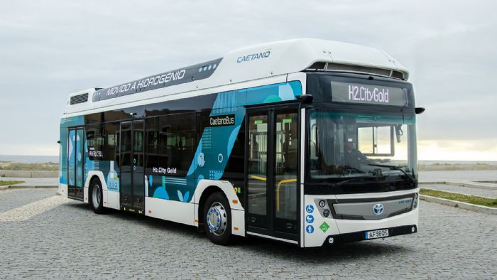 Το λεωφορείο κυψελών καυσίμου, H2.City Gold υπόσχεται αυτονομία 400 χλμ. και χρόνο γεμίσματος με υδρογόνο, κάτω από τα 9 λεπτά. 