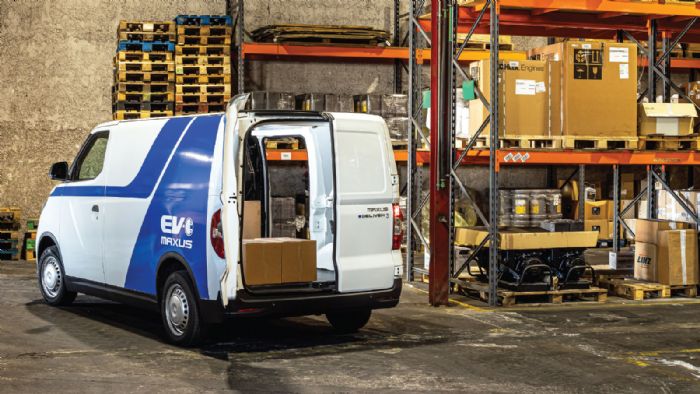 Δύο εκδόσεις αμαξώματος και ωφέλιμο έως 1.020 κιλά για το μεσαίο ηλεκτρικό Van της Maxus, που εκπροσωπεί στη χώρα μας η εταιρεία Πέτρος Πετρόπουλος ΑΕΒΕ.