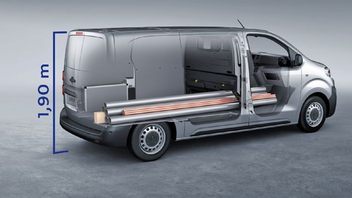 Χάρη σε ειδικά συστήματα, το μέγιστο ωφέλιμο μήκος του χώρου φόρτωσης των Μεσαίων Vans, μπορεί να επεκταθεί έως και στα 4,15μ.!