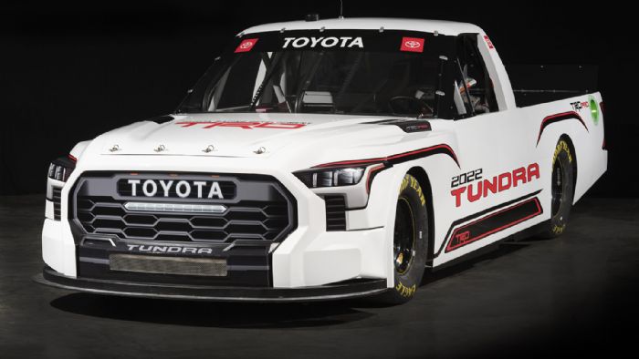 Κραταιά δύναμη στο NASCAR είναι το Toyota Tundra TRD PRO.
