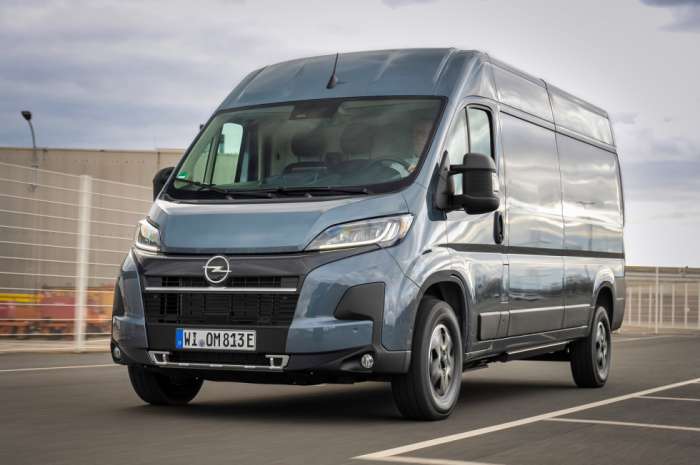 OPEL</b>  Movano  Van 3.3 L2H1 2.2 140hp S/S Business - 