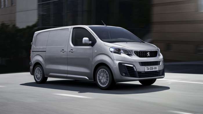 PEUGEOT</b>  e-Expert  Van L2H1 136hp (50kWh) - 