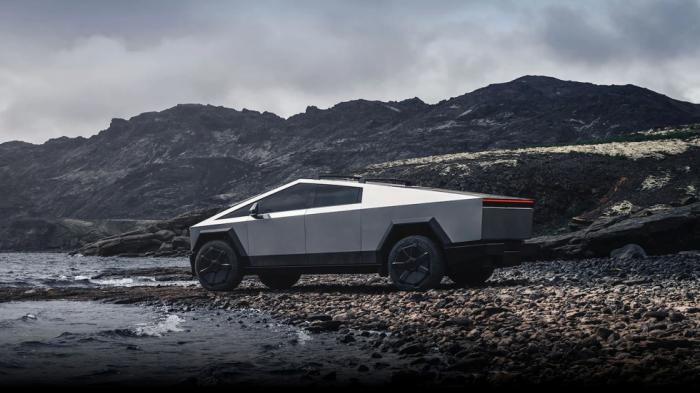 Η Tesla πατάει… φρένο στην παραγωγή του Cybertruck! 