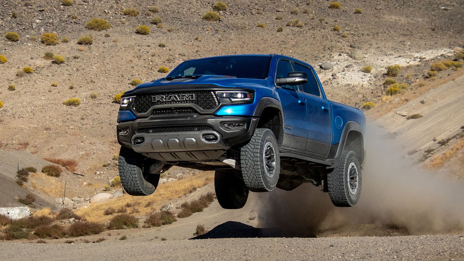 Ford F-150 Raptor R Vs Ram 1500 TRX: ποιος είναι το «αφεντικό» στα Pic ...