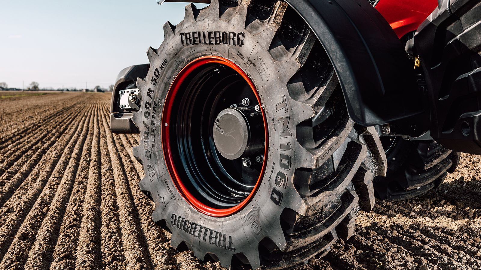 Τη σουηδική εταιρεία Trelleborg Wheel Systems Holding AB (TWS) που ειδικεύεται στα ελαστικά για γεωργικά και βιομηχανικά μηχανήματα , ανακοίνωσε πως εξαγοράζει η Yokohama Rubber, της οποίας τα ελαστικ