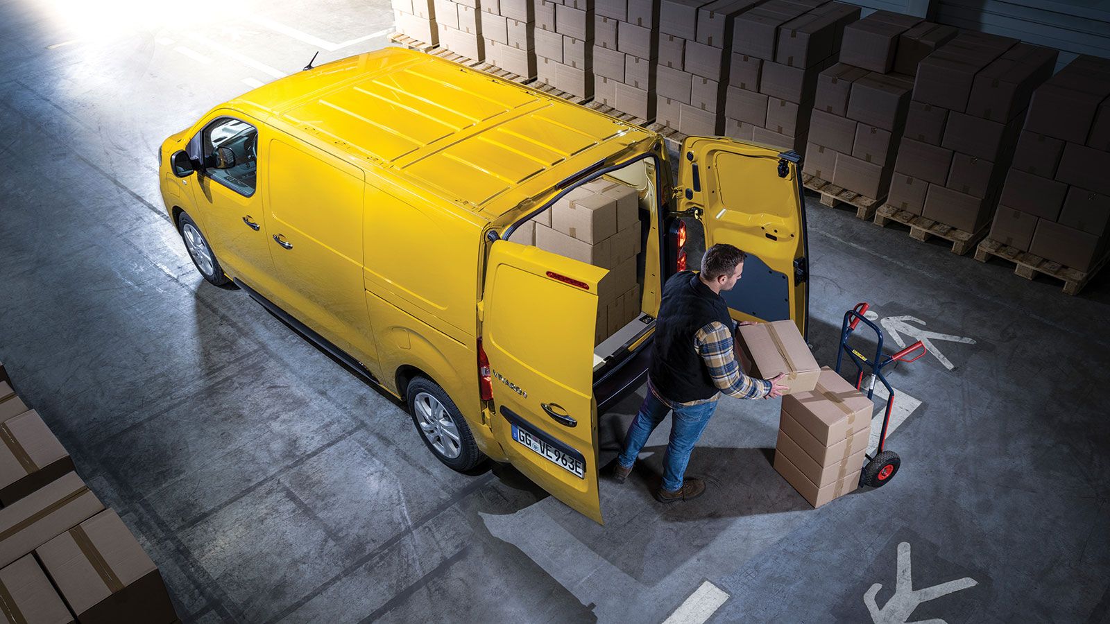 Αναλόγως της έκδοσης, το γερμανικό Μεσαίο e-Van μπορεί να μεταφέρει φορτία μήκους έως και 2,86μ. και όγκου έως 6,1κ.μ. ωστόσο… 