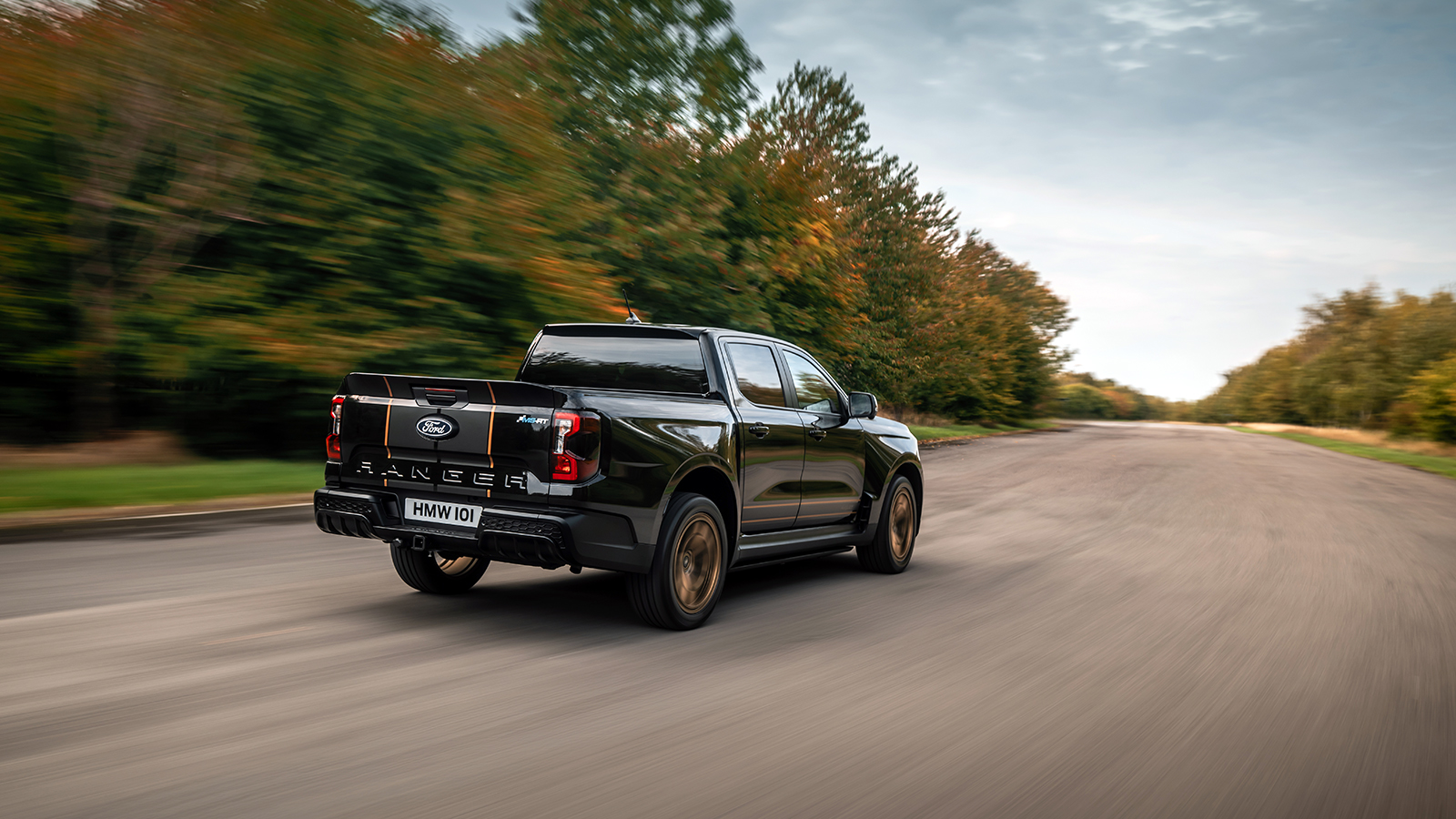 Το Ford Ranger MS-RT Champion Edition είναι διαθέσιμο σε εκδόσεις diesel ή PHEV με απόδοση έως 281 άλογα ή 700Nm ροπής! 