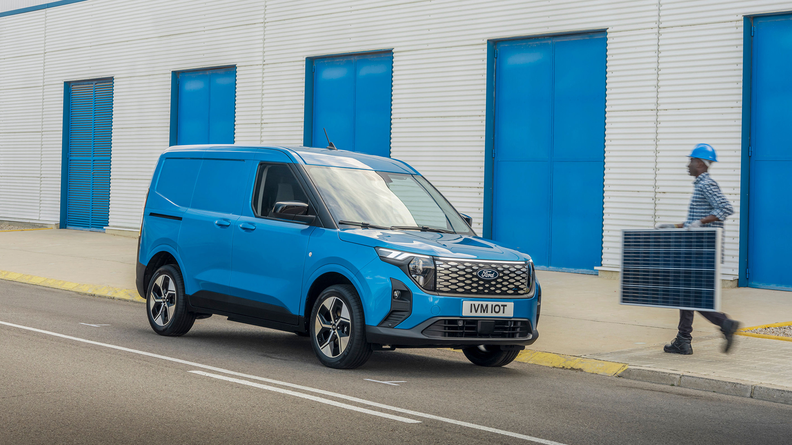 Το Ford E-Transit Courier απέσπασε μερίδιο 28,7% στις συνολικές πωλήσεις του Μικρού Van. Το Ford E-Transit Courier απέσπασε μερίδιο 28,7% στις συνολικές πωλήσεις του Μικρού Van.