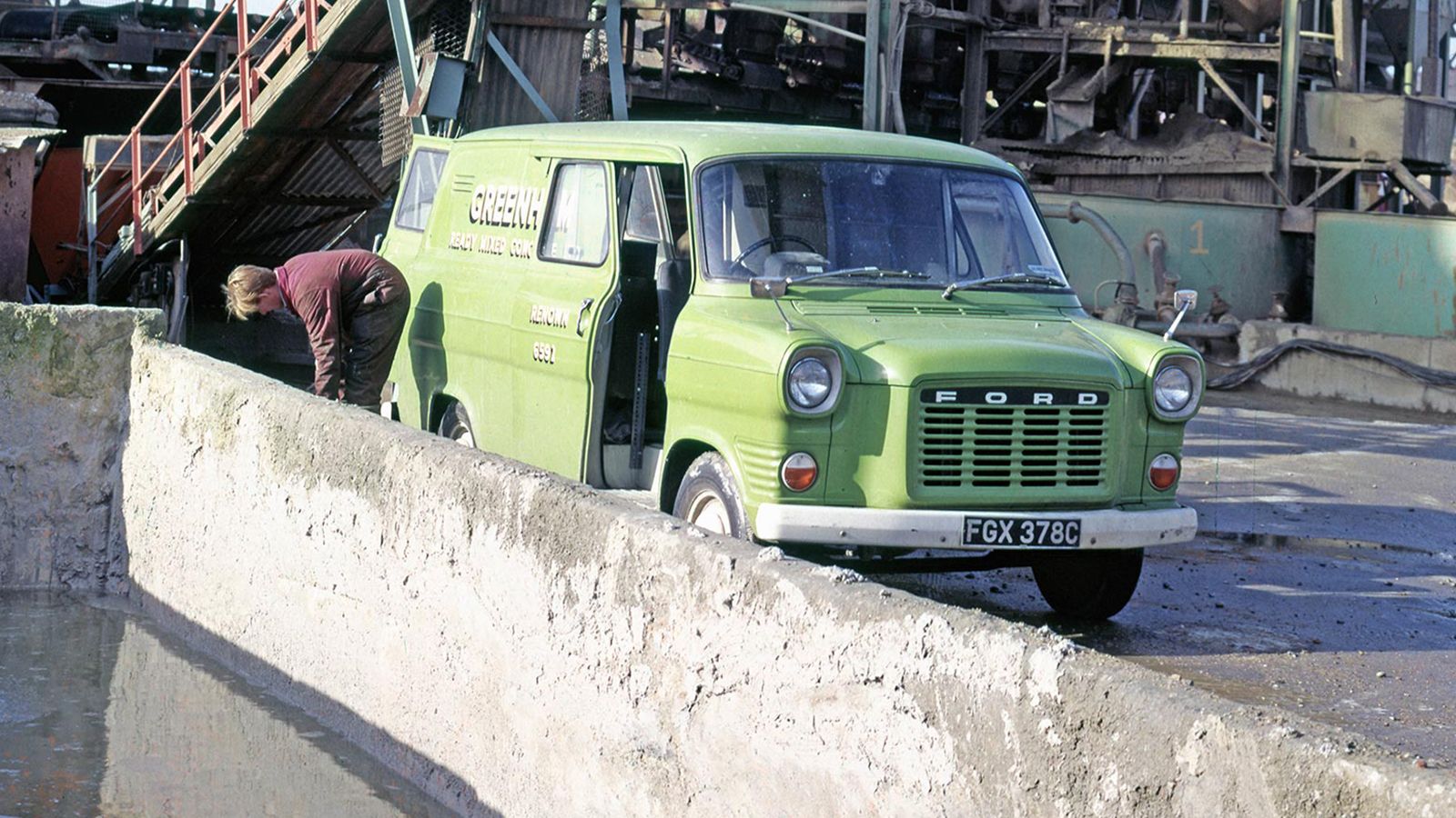 1965: 1η γενιά Transit 