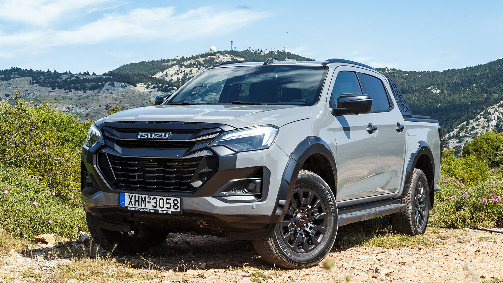 Τo νέο Isuzu D-Max έχει αναβαθμιστεί στα σημεία, έχει νέο πετρελαιοκινητήρα, πληρέστερο εξοπλισμό και πλέον είναι διαθέσιμο και ως αμιγώς ηλεκτρικό! Τo νέο Isuzu D-Max έχει αναβαθμιστεί στα σημεία, έχει νέο πετρελαιοκινητήρα, πληρέστερο εξοπλισμό και πλέον είναι διαθέσιμο και ως αμιγώς ηλεκτρικό!