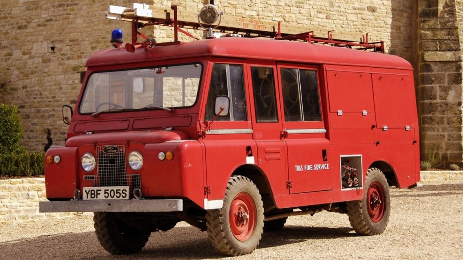 Ένα πυροσβεστικό Land Rover Series IIA FC που πρωτοεμφανίστηκε το 1962.