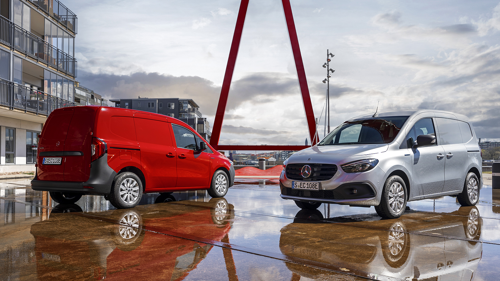 Το Mercedes-Benz Citan και οι ηλεκτρικές του εκδόσεις, eCitan, είναι διαθέσιμα με μεγάλο Όφελος τιμής ως ετοιμοπαράδοτα. 